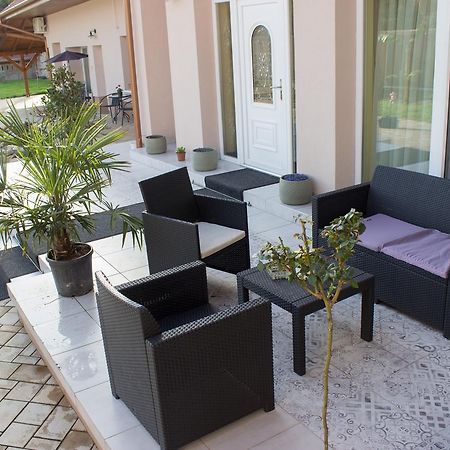 Makotel Apartmanhaz Exteriör bild