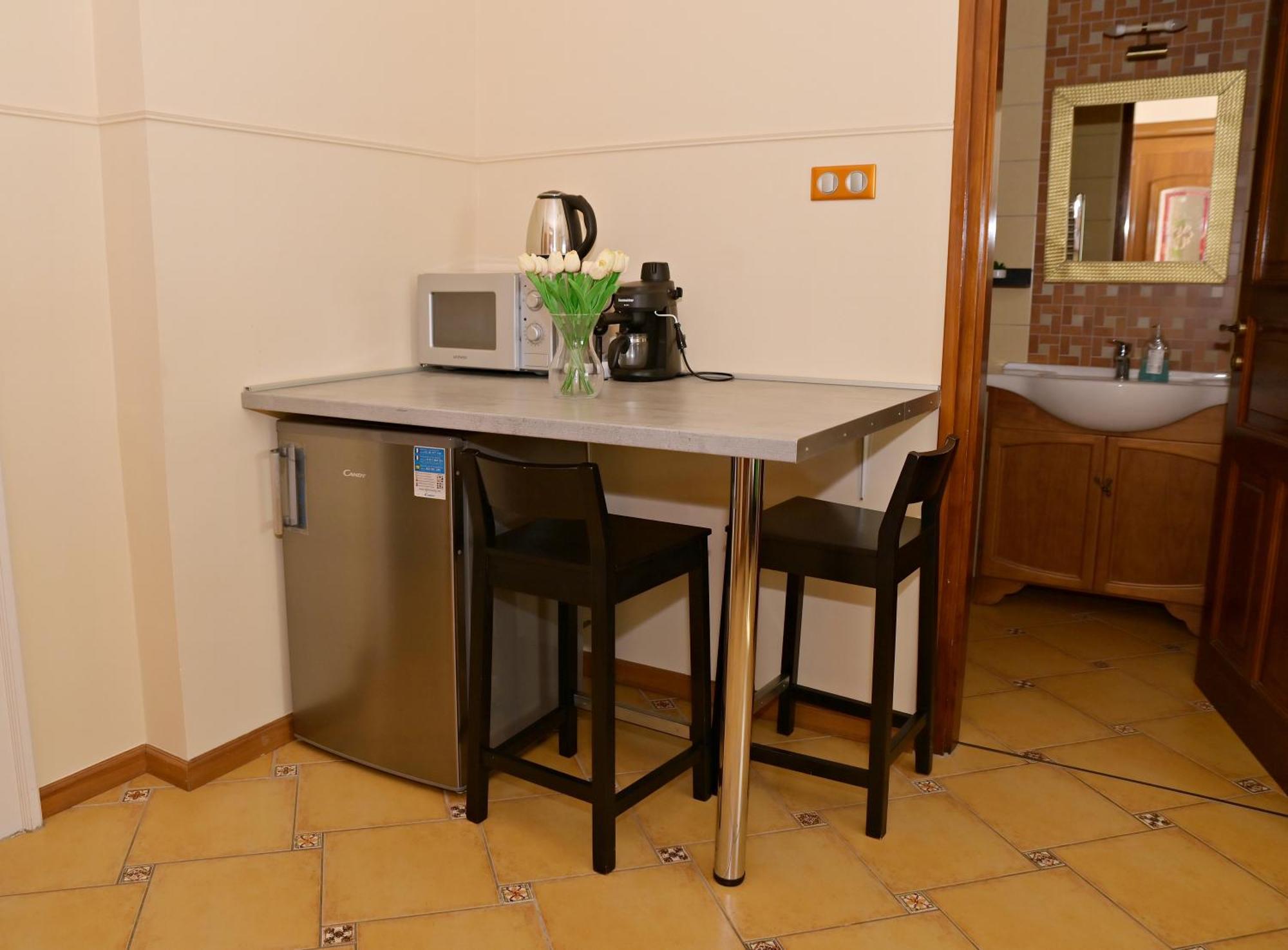 Makotel Apartmanhaz Exteriör bild