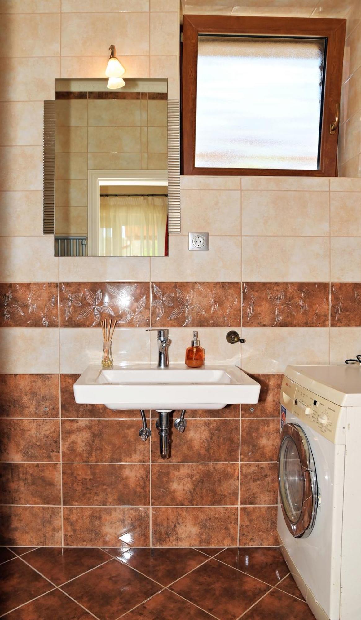 Makotel Apartmanhaz Exteriör bild